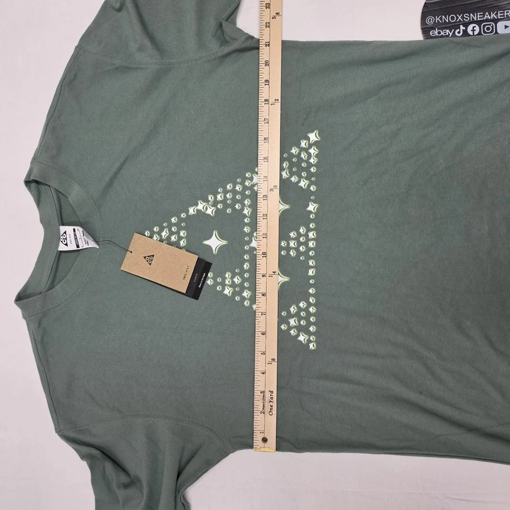 Nike ACG Stars Graphic Long Sleeve Shirt Green HV2176-364 Men's Size Small